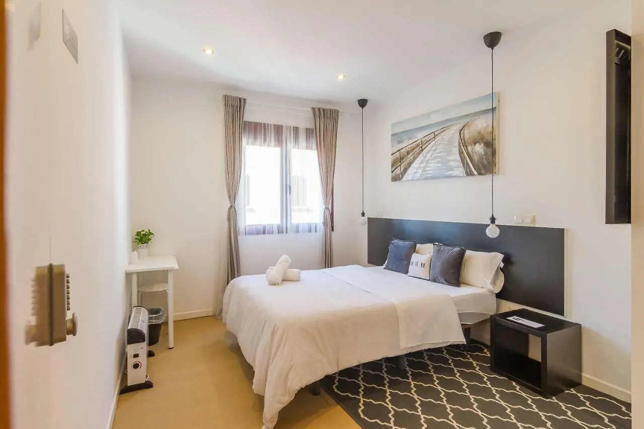 Ayz Javier Cabrini - Auto Check-In Property Madrid Affittacamere