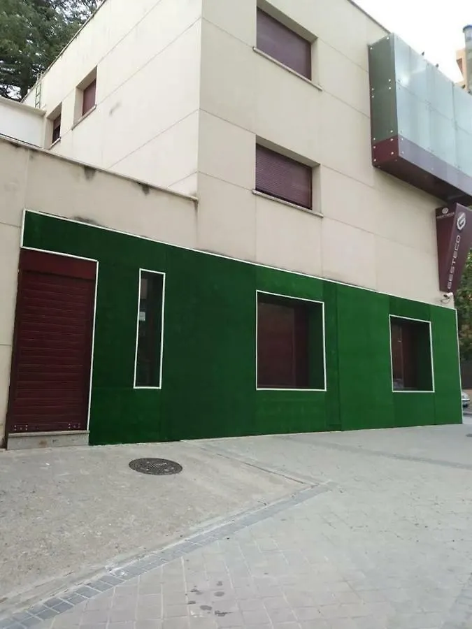 Guest house Ayz Javier Cabrini - Auto Check-In Property Madrid